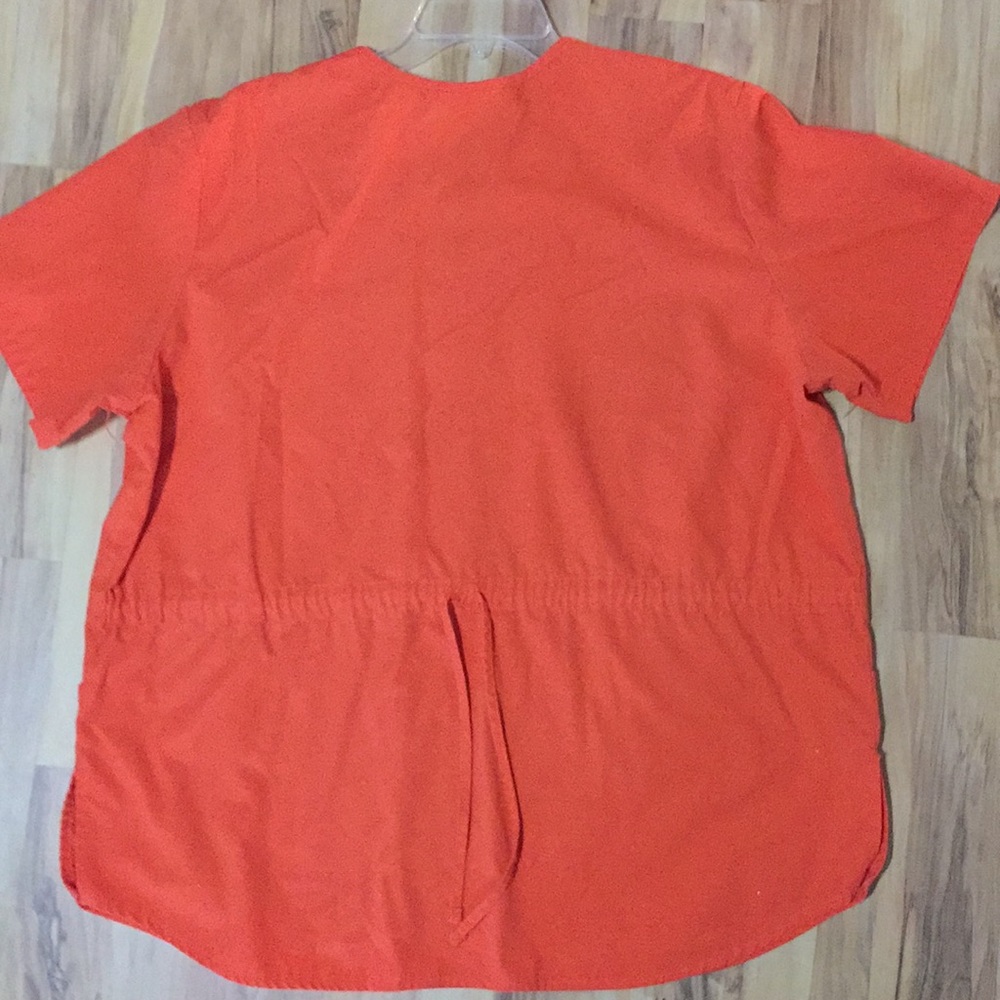 Cherokee Ladies Scrub Top - Picture 3 of 4